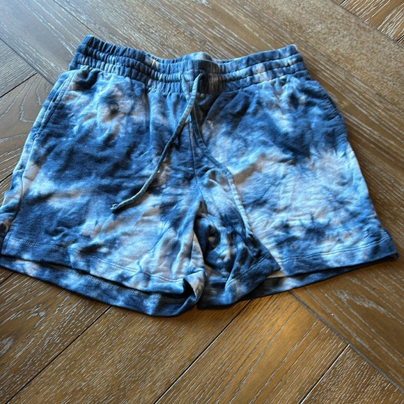 4 Pack Danskin French Terry Shorts - Picture 4 of 5